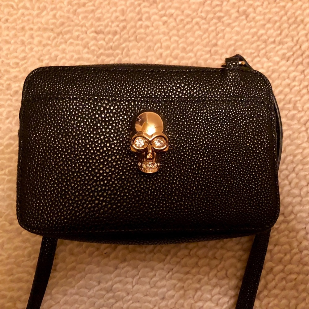 New! Black cross body bag